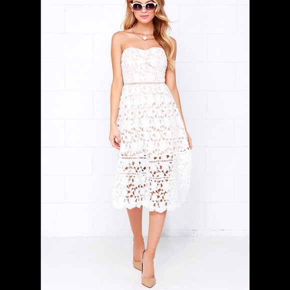 Lulus Dresses & Skirts - Lulu’s sweetheart white lace nude lined midi dress